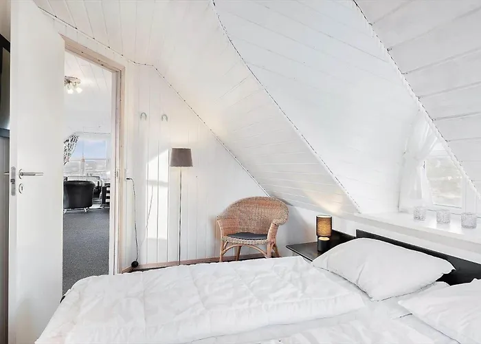 Bv192-blavand-horns-rev-61 Blavand